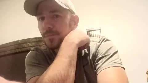 aaronshere888888 online show from August 4, 1:55 am