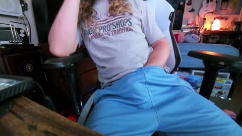 Aaron Skeetman online show from March 5, 11:28 am