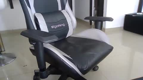 abraca402512 online show from February 8, 5:50 pm