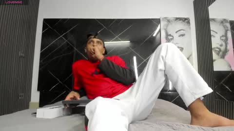 ada_brooke online show from February 19, 4:42 am