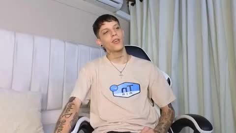 Snapshot of adam_hard_ chatting on September 15, 7:15 pm Adam online show from September 15, 7:15 pm