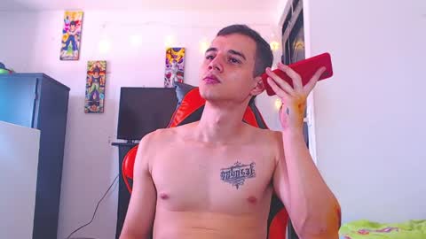 adam hot11 online show from March 28, 8:09 pm