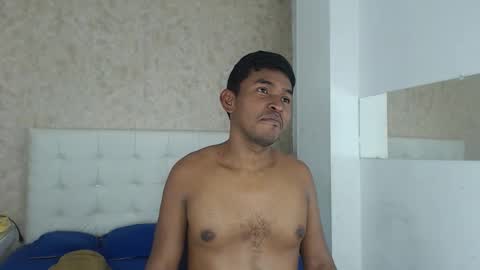 adam_morgan2 online show from December 14, 3:46 am