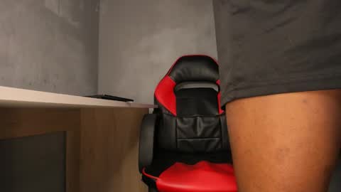 adamart7 online show from November 25, 1:18 am