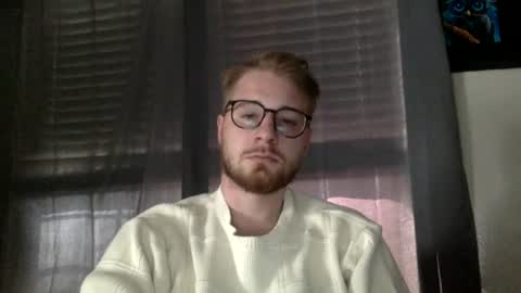 adamblack_1 online show from June 19, 9:30 pm