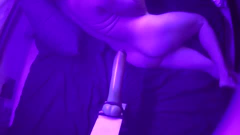 adamineve online show from February 10, 10:09 am