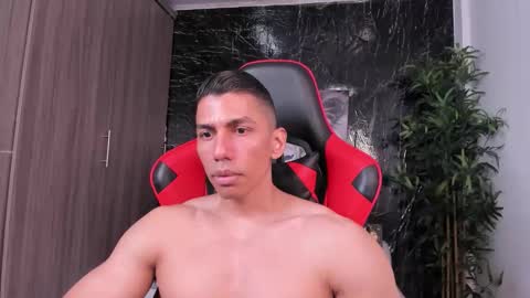 Adan Sin online show from January 15, 8:00 pm