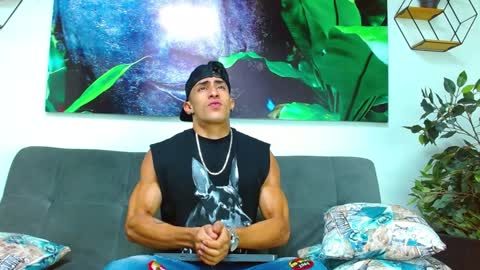   online show from January 10, 11:43 am