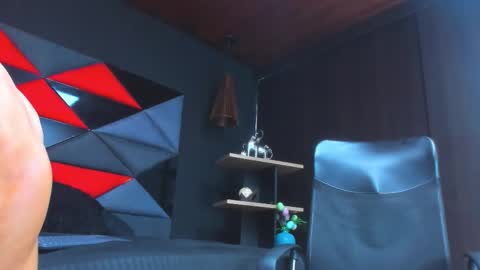   online show from December 22, 5:54 pm