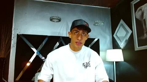   online show from December 19, 12:23 pm