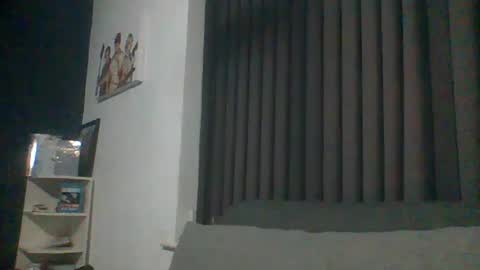 Snapshot of adz170578 chatting on December 28, 1:50 am adz170578 online show from December 28, 1:50 am