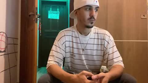 Snapshot of aelucius chatting on September 13, 3:07 am Luci online show from September 13, 3:07 am