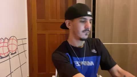 Snapshot of aelucius chatting on September 10, 3:38 am Luci online show from September 10, 3:38 am