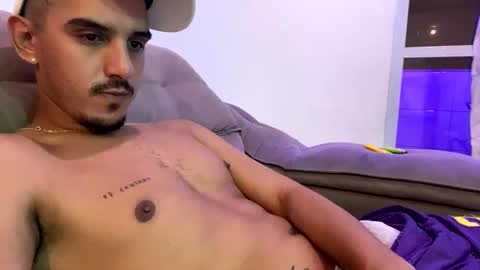 Snapshot of aelucius chatting on January 28, 4:18 am Luci online show from January 28, 4:18 am