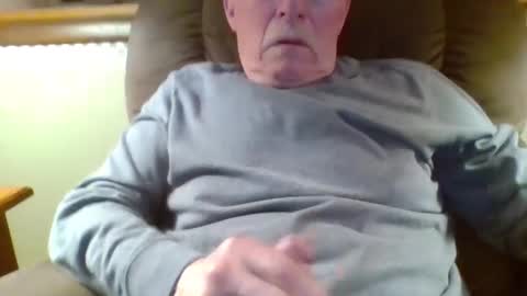 aguynrkfrd online show from April 21, 9:59 am