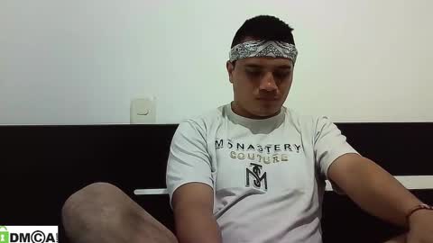 Snapshot of ahntony__69 chatting on December 29, 1:45 am ahntony  69 online show from December 29, 1:45 am