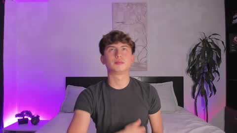 Snapshot of aidan_hale chatting on January 16, 2:19 am A H  online show from January 16, 2:19 am