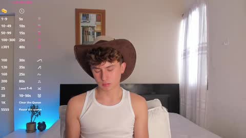 Snapshot of aidan_hale chatting on December 30, 8:36 pm A H  online show from December 30, 8:36 pm