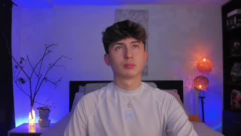 Snapshot of aidan_hale chatting on February 26, 4:03 am A H  online show from February 26, 4:03 am