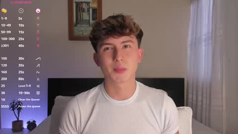 Snapshot of aidan_hale chatting on December 2, 10:21 pm A H  online show from December 2, 10:21 pm