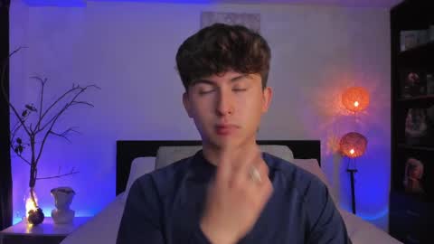 Snapshot of aidan_hale chatting on March 2, 2:08 am A H  online show from March 2, 2:08 am