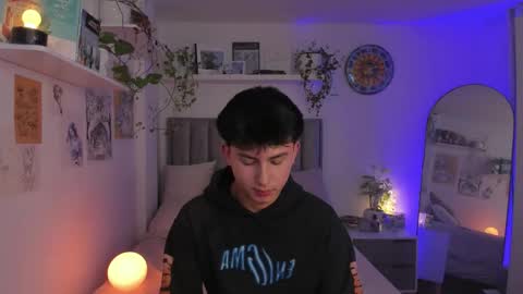 Snapshot of aidan_hale chatting on September 20, 2:55 am A H  online show from September 20, 2:55 am