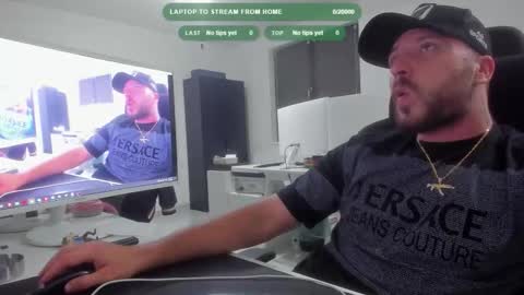 Aiden online show from October 8, 8:35 pm