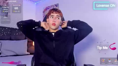 Aiden  online show from September 22, 12:15 pm