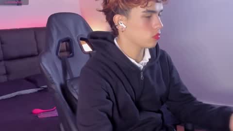 Aiden  online show from September 30, 12:09 pm