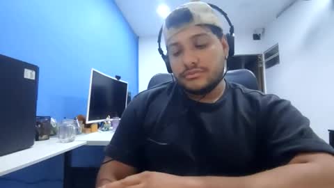 Esteban online show from December 4, 6:20 am