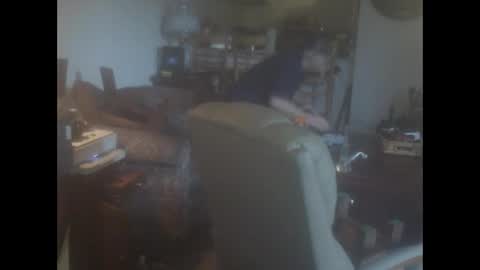 ajames6961 online show from April 18, 8:53 pm