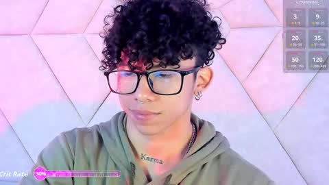 Snapshot of akazaboy chatting on September 23, 4:45 am akazaboy online show from September 23, 4:45 am