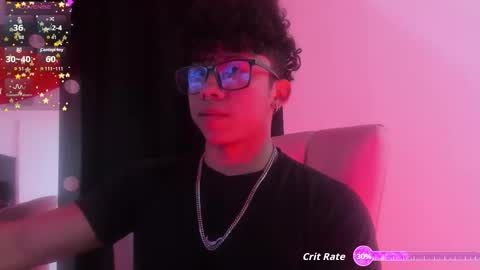 Snapshot of akazaboy chatting on October 21, 5:32 am akazaboy online show from October 21, 5:32 am