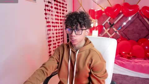 Snapshot of akazaboy chatting on February 16, 4:09 am akazaboy online show from February 16, 4:09 am