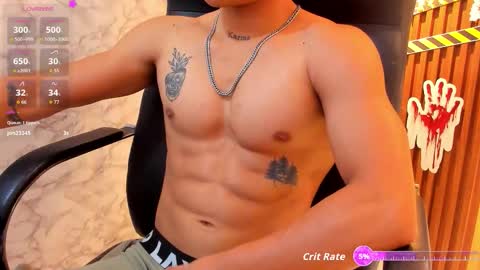 Snapshot of akazaboy chatting on October 22, 5:44 am akazaboy online show from October 22, 5:44 am