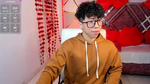 Snapshot of akazaboy chatting on February 18, 4:26 am akazaboy online show from February 18, 4:26 am