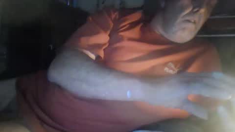 Snapshot of aken4it chatting on October 15, 2:13 pm aken4it online show from October 15, 2:13 pm