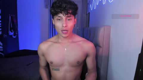 Ander uwu online show from November 30, 5:09 am