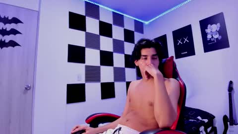 Alan Boy online show from December 20, 4:25 pm