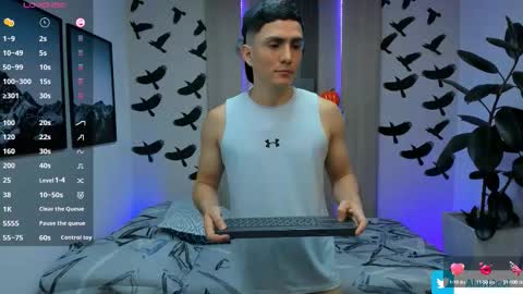 Snapshot of alan_nd_kevin chatting on October 3, 7:08 pm Alan  Kevin can we reach 100 thumbs up please guys  online show from October 3, 7:08 pm