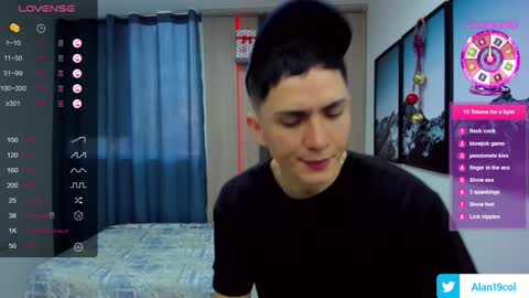 Snapshot of alan_nd_kevin chatting on December 5, 12:22 pm Alan  Kevin can we reach 100 thumbs up please guys  online show from December 5, 12:22 pm