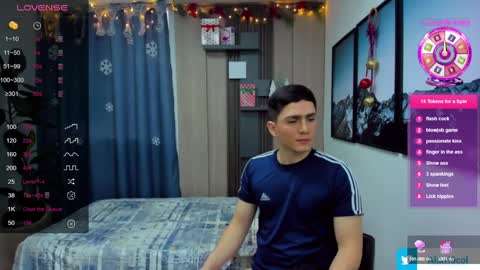 Snapshot of alan_nd_kevin chatting on December 15, 11:45 am Alan  Kevin can we reach 100 thumbs up please guys  online show from December 15, 11:45 am