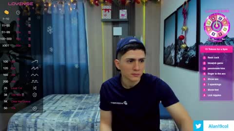 Snapshot of alan_nd_kevin chatting on December 9, 12:31 pm Alan  Kevin can we reach 100 thumbs up please guys  online show from December 9, 12:31 pm