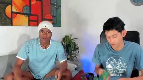 Snapshot of alan_scot chatting on September 18, 8:55 pm Alan and Criss - WE JUST FRIENDS WITH BENEFITS BOTH VERS online show from September 18, 8:55 pm