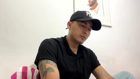 Snapshot of alanj998 chatting on October 6, 2:49 am alanj998 online show from October 6, 2:49 am