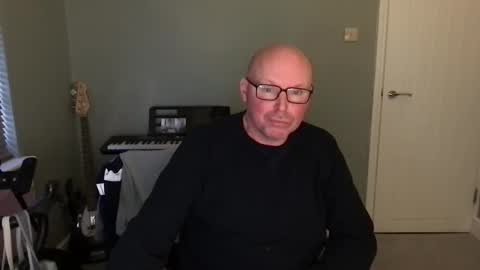 Snapshot of alc300170 chatting on December 6, 7:32 am alc300170 online show from December 6, 7:32 am