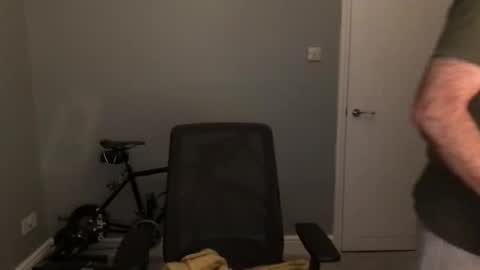 Snapshot of alc300170 chatting on October 15, 5:59 am alc300170 online show from October 15, 5:59 am