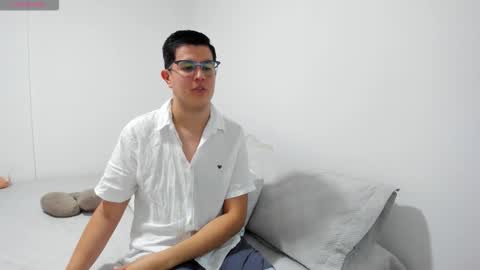 Alejandro Thamer online show from December 1, 8:23 pm