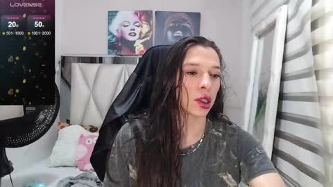 ale_noah_xxx online show from December 6, 11:47 pm