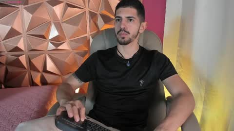 Alejo  online show from April 8, 4:13 am